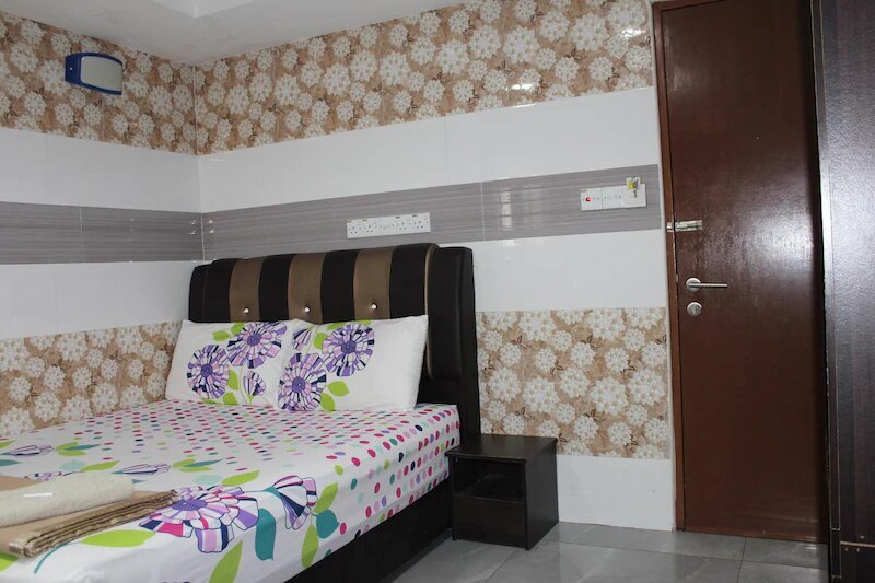Double Room - New Wave Hotel Rawang - Image 4